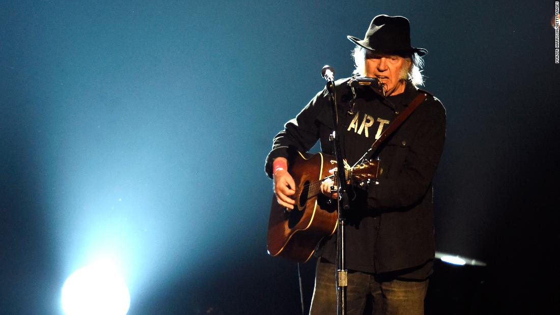 Apple Music trola Spotify, chamando-se ‘Neil Young’s Home’