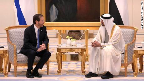 USA a Spojené arabské emiráty zachytily balistickou střelu během návštěvy izraelského prezidenta