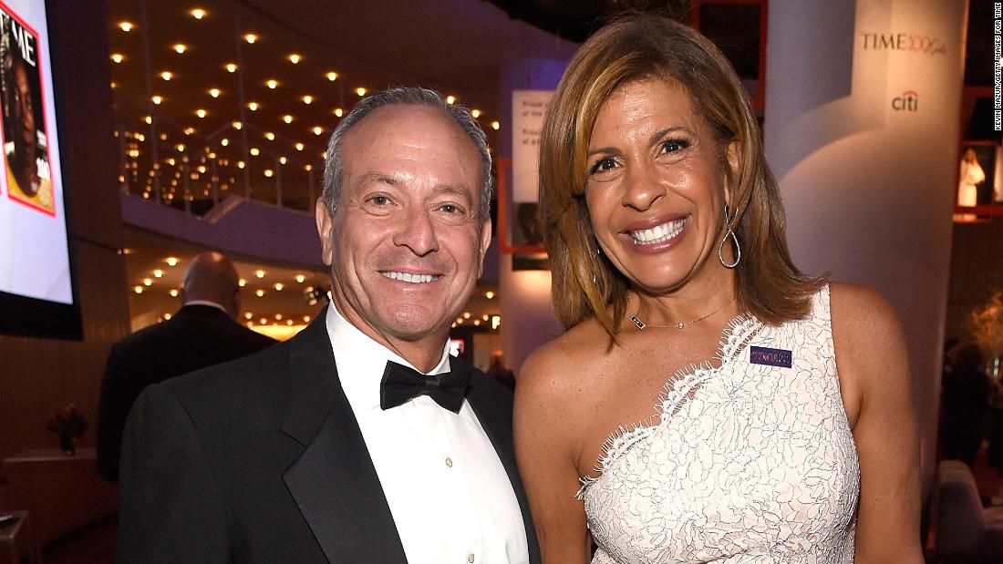 Hoda Kotb and fiancé Joel Schiffman break up after 8 years together