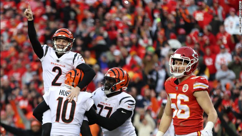 With the Cincinnati Bengals making the Super Bowl, area school districts are canceling classes the Monday after the game