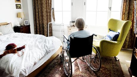 Pandemic-fueled shortages of home health aids strand patients without care