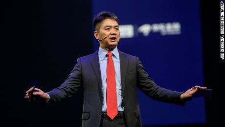 China&#39;s JD.com CEO joins billionaire charity rush with $2.3 billion share pledge