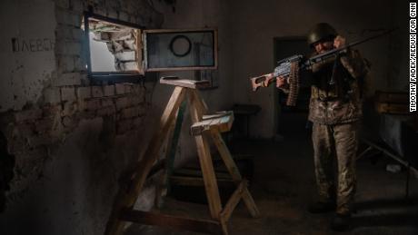 On the front lines, Ukrainians brace for possible attack