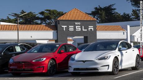 Tesla recalls 817,000 vehicles due to seat belt alert issue