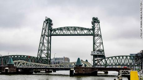 Мост Де Хеф в Роттердаме.