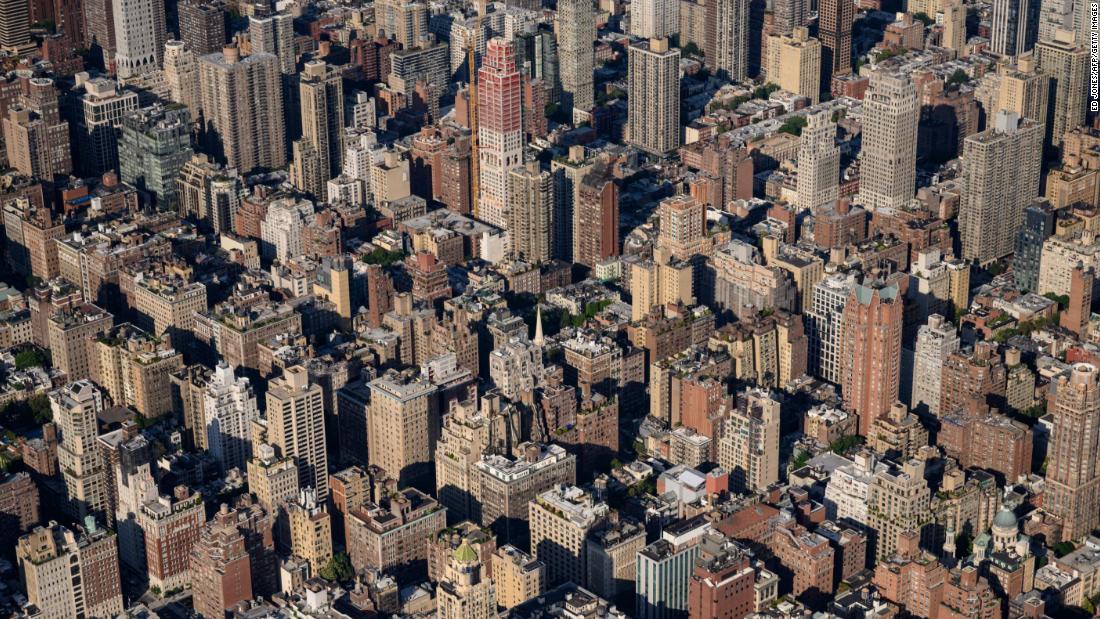 Manhattan real estate prices were near record highs last year