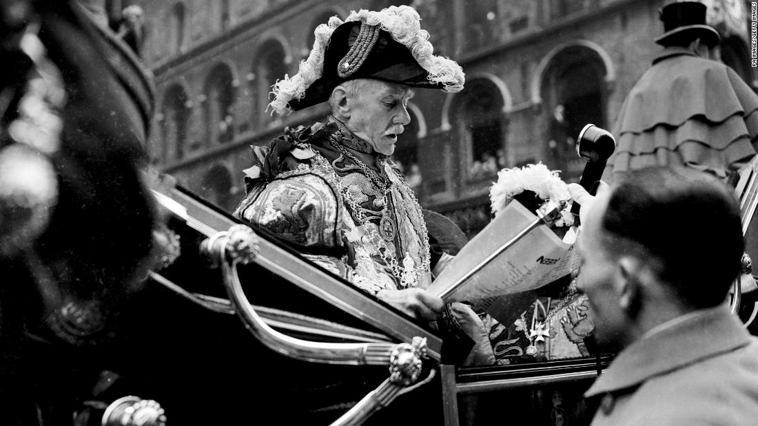 Gerald Wollaston, the Norroy and Ulster King of Arms, reads the proclamation of the Queen&#39;s accession on February 8, 1952.