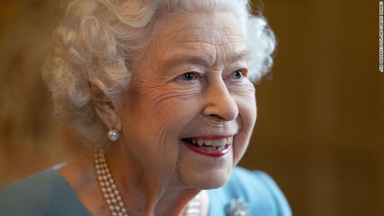 Queen Elizabeth tests positive for Covid-19
