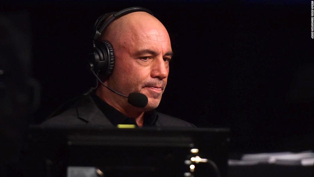 Joe Rogan se disculpa por usar insultos raciales