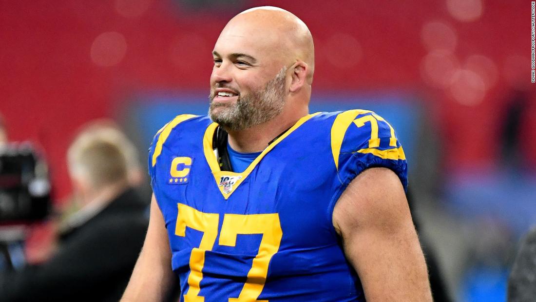 Los Angeles Rams' Andrew Whitworth spreads the wealth to show 'someone cares about them'