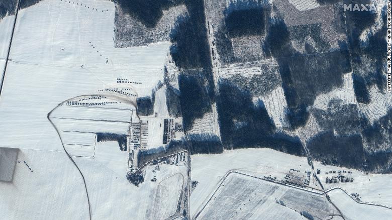 Le forze sono state viste radunarsi a Rechitsa in questa fotografia satellitare scattata sabato.