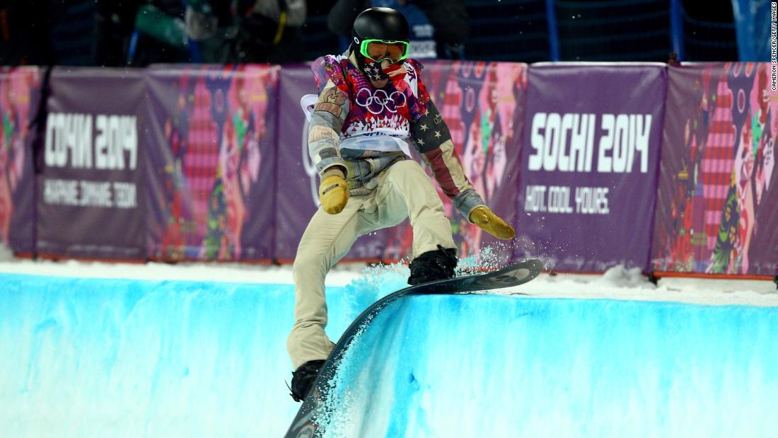 White crashes on the halfpipe at the 2014 Winter Olympics in Russia. He finished in fourth place.
