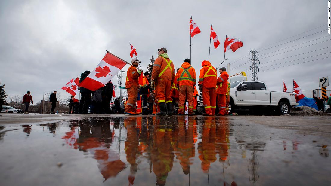 US business leaders sound alarm on US-Canada border blockade