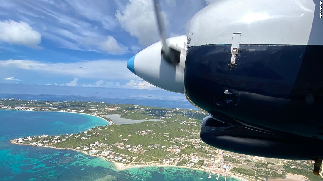 Shortest international commercial flight is between Anguilla and Sint Maarten