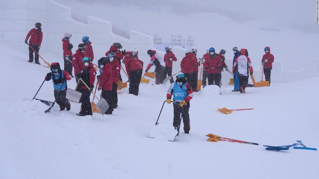 Olympic events delayed as heavy snow hits Yanqing and Zhangjiakou