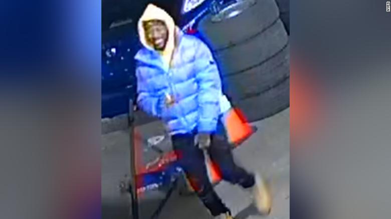 NYPD searches for second suspect in Bronx shooting that killed two men