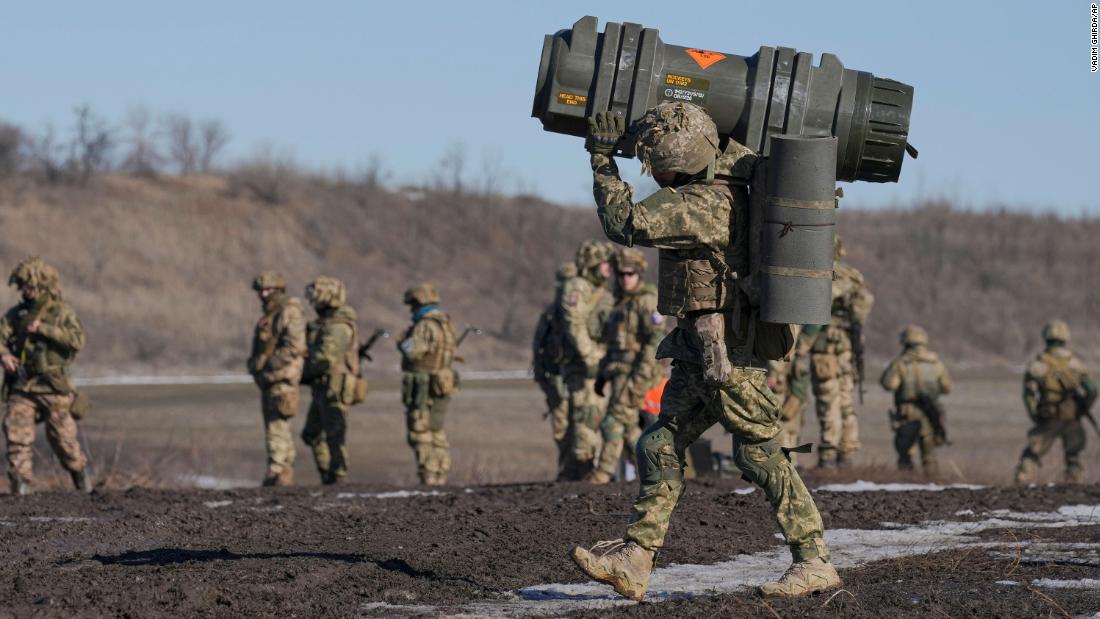 La France dit qu’il y a une menace d’invasion en Ukraine, mais aucun dirigeant ne le sait avec certitude