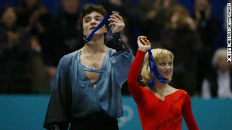 Russia's Elena Berezhnaya and Anton Sikharulidze won the gold medal at the Salt Lake City Winter Olympics.