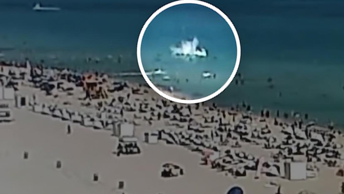 Video captures helicopter crashing into ocean near Miami Beach – CNN Video