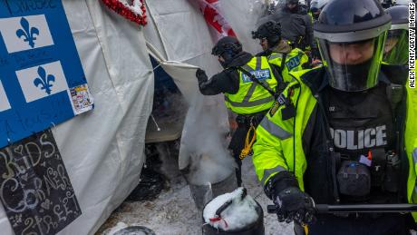 Freedom Convoy In Canada: Authorities Freeze Financial Assets For Those ...