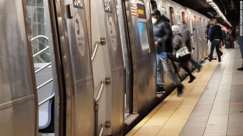 Man charged for allegedly slashing stranger on New York City subway