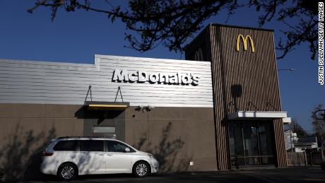 Billionaire Carl Icahn targets McDonald's over pig welfare
