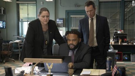 (From left) Camryn Manheim as Lt.  Kate Dixon, Anthony Anderson as Detective Kevin Bernard, and Jeffrey Donovan as Detective Frank Cosgrove star in & quot; Law & amp;  Order. & Quot; 