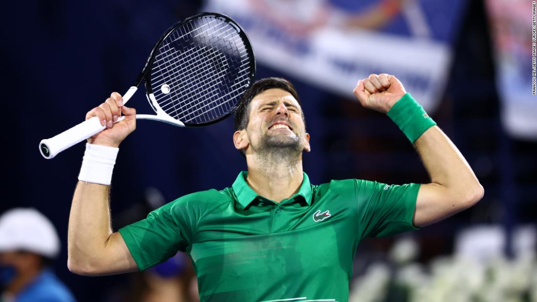 Novak Djokovic gana el primer partido de 2022 en el Dubai Tennis Championships