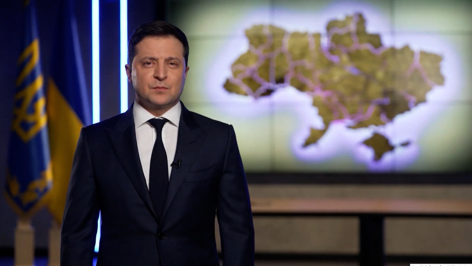 Video: Zelensky makes appeal to Russian citizens - CNN Video