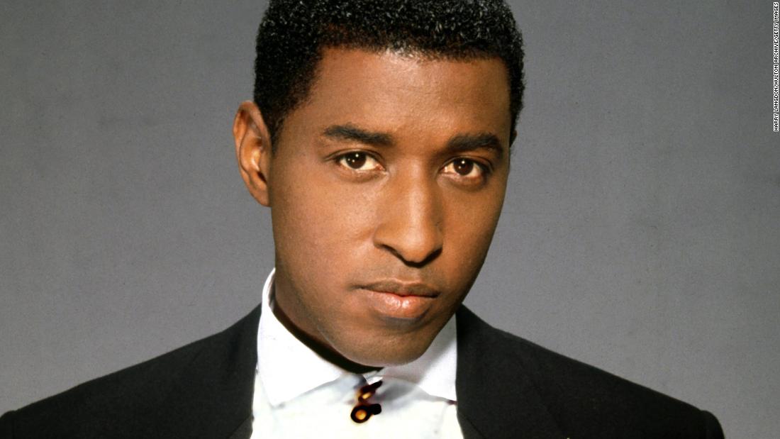 Singer, songwriter and producer, Kenneth &quot;Babyface&quot; Edmonds was named Entertainer of the Year in 1998. Throughout his career, Edmonds has won 12 Grammy Awards and is responsible for some of R&amp;amp;Bs biggest hits. He also co-founded LaFace Records with L. A. Reid and signed artists like TLC, Usher and Toni Braxton. 