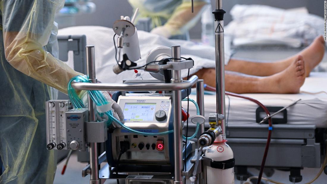 ECMO therapy cuts Covid-19 patients' chance of dying by half, if they can get it - CNN