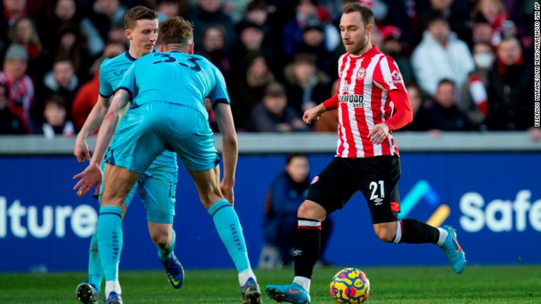 Eriksen controls the ball during the Premier League match against Newcastle United.