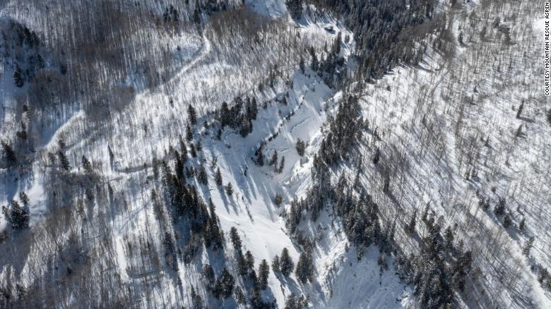 One person, two dogs killed in Colorado avalanche