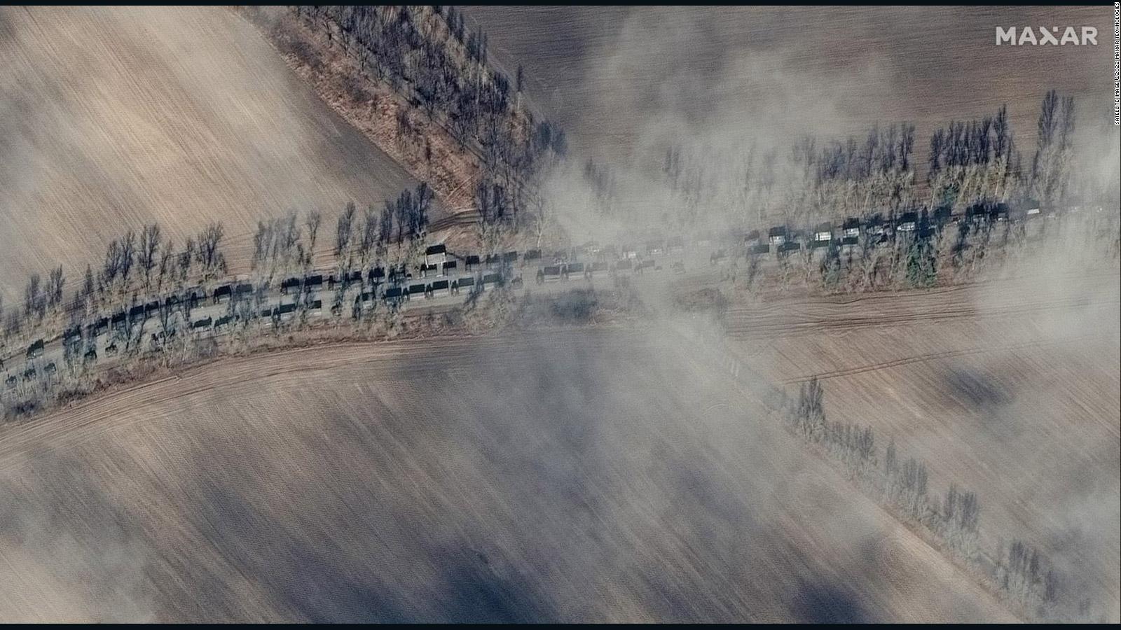 Kyiv Here's what we know about the 40milelong Russian convoy outside
