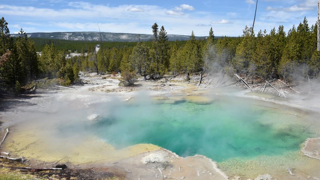 El parque nacional Yellowstone celebra sus 150 años - CNN Video