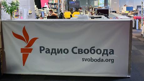 More Russian media outlets close as Moscow cracks down