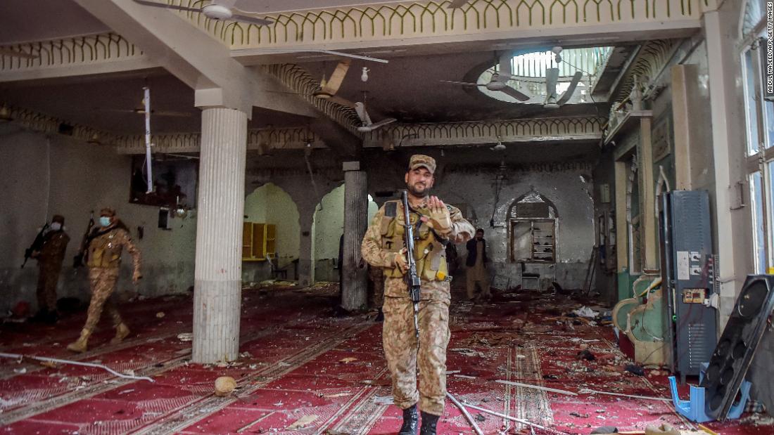 Pakistan: Isis Claims Responsibility For Blast At Shia Mosque In ...