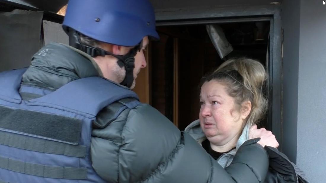 Reporter gets emotional while touring destroyed village near Kharkiv – CNN Video