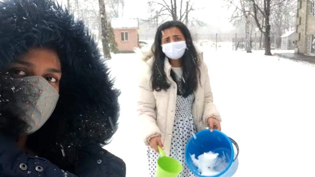 Drinking melted snow: Indian students trapped in Sumy, Ukraine, deep in conflict zone – CNN Video