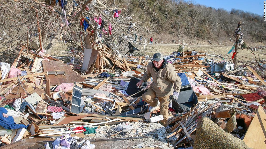 Severe storms threaten 60 million in the US on Monday after tornadoes killed 7 in Iowa