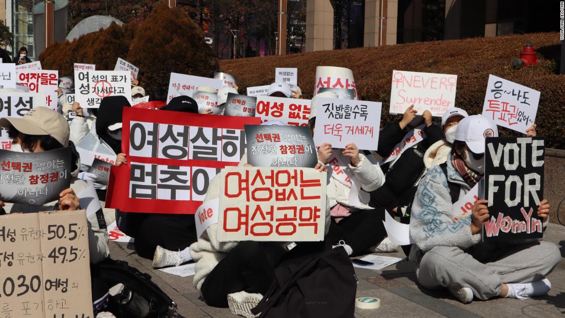 Feminist protesters at a demonstration on February 27, 2022, in central Seoul.