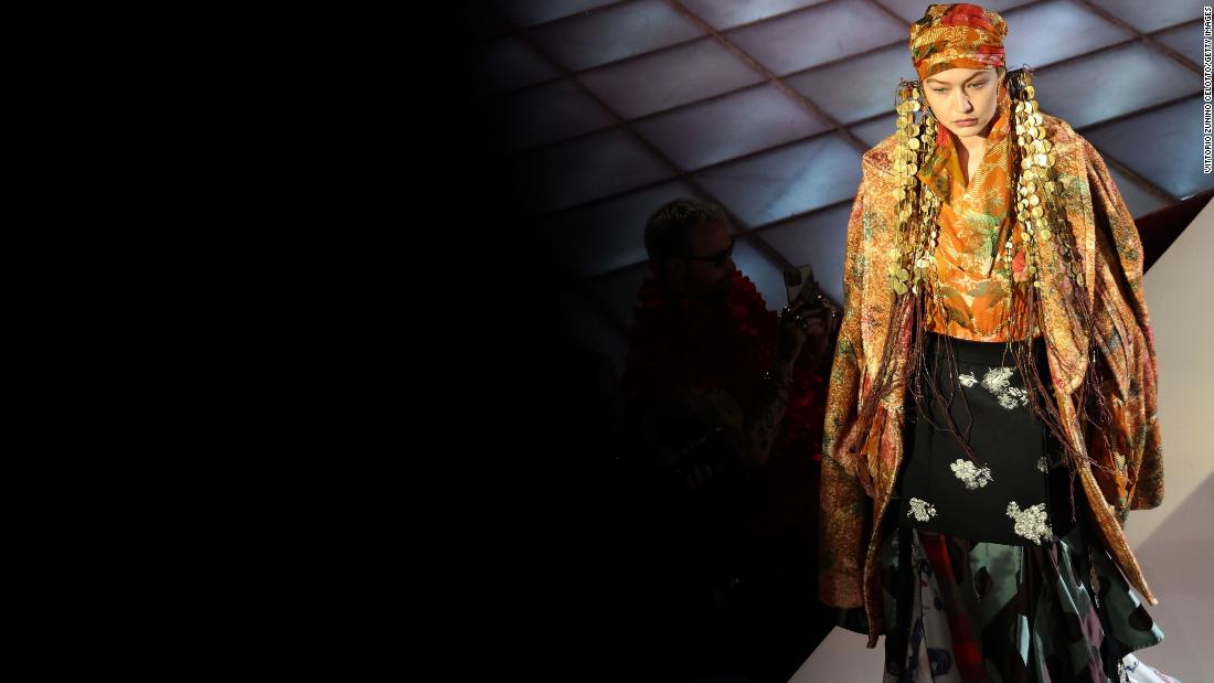 Supermodel Gigi Hadid to donate fashion week earnings to Ukraine relief – CNN