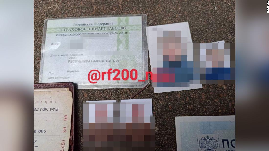 L'immagine della carta d'identità di un soldato russo condivisa in un canale Telegram collegato al governo ucraino.
