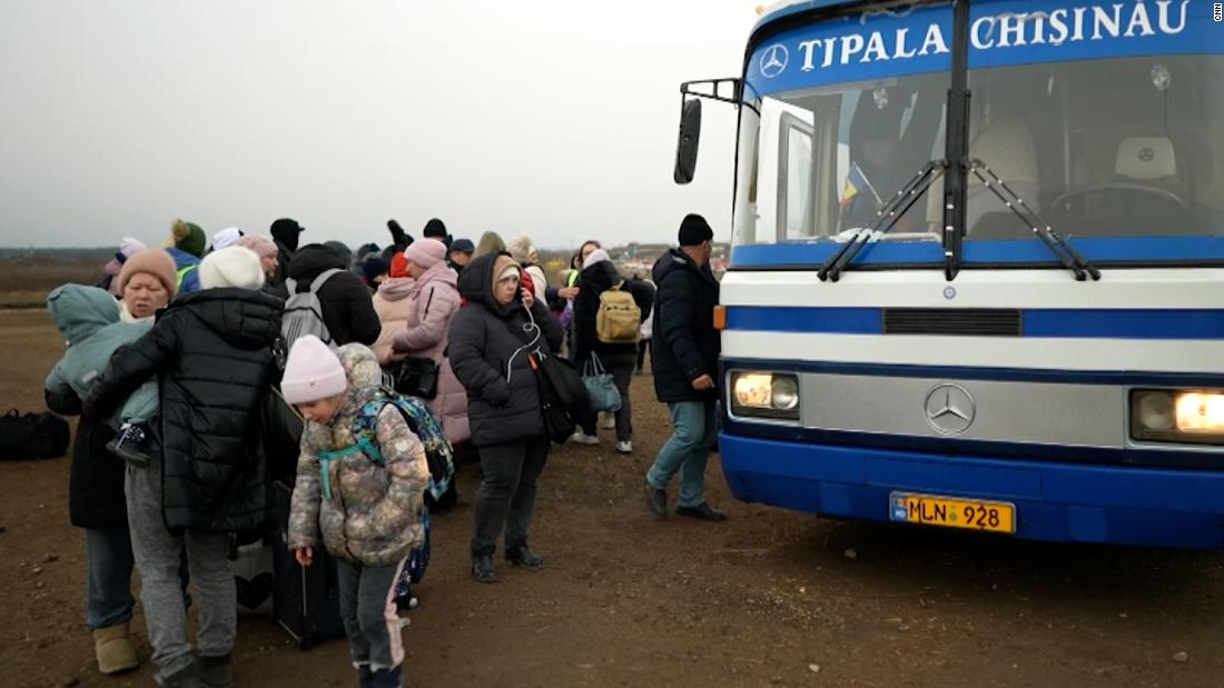 Video: Growing Ukrainian refugee crisis arrives in Moldova – CNN Video