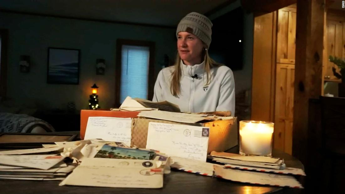 Woman finds hidden door and boxes of love letters in attic – CNN Video