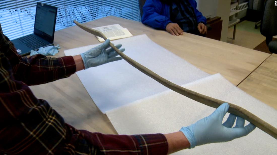 Alaska: Mystery surrounds 400-year-old hunting bow – CNN Video