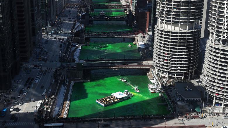 Return of a St. Patrick’s Day tradition in Chicago brings cheer and a green river