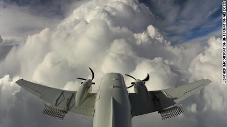 Scientists in the US are flying planes into the clouds to bring in more snow