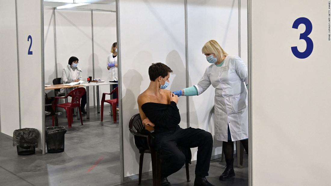 ukrainians-seeking-shelter-in-us-must-have-tb-screenings-and-certain-vaccinations