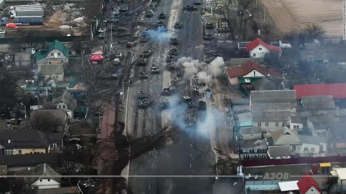 See how the Ukrainian army is defending itself against Russia - CNN Video